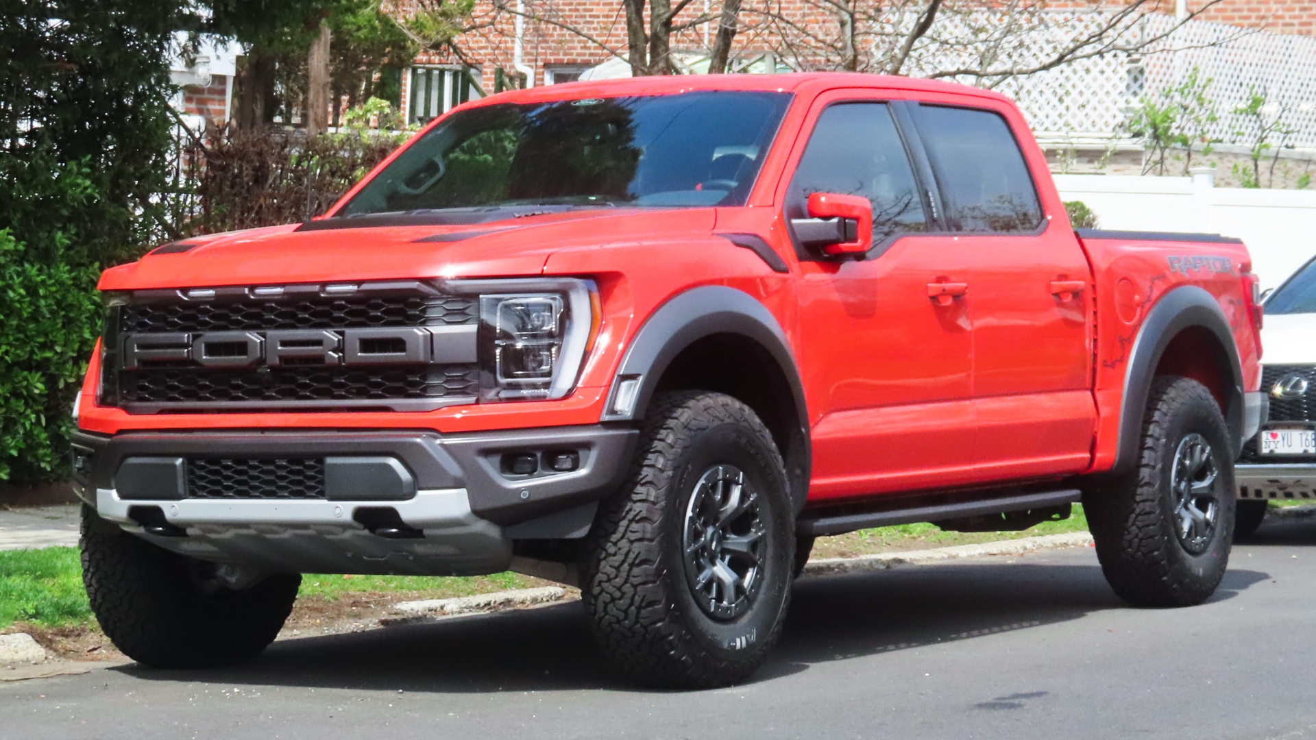 taylor swift's Ford F-150 Raptor