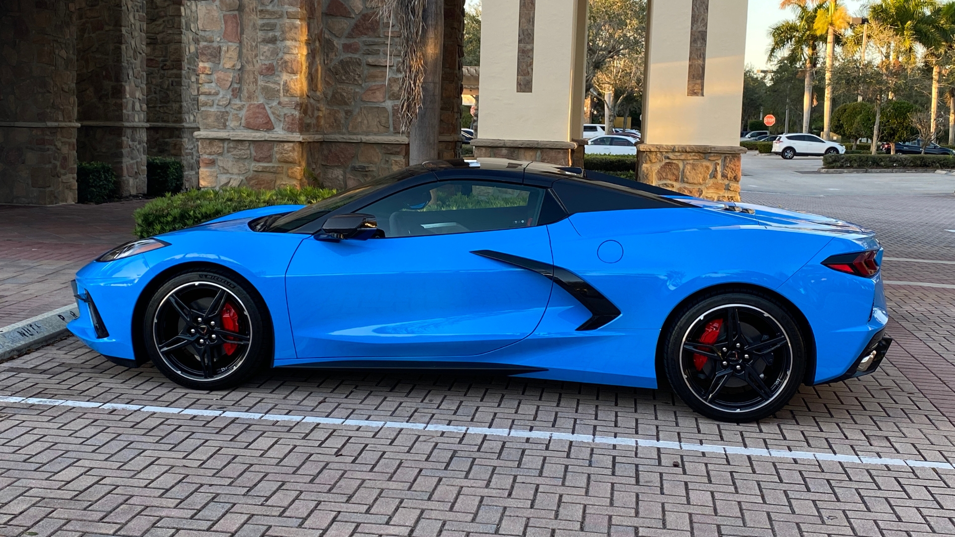 taylor swift's Chevrolet Corvette Stingray